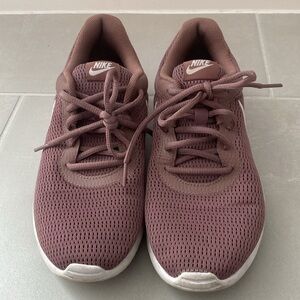 Nike Tanjun Mauve Pink Women's Athletic Shoes